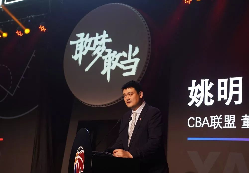 B费2023年正式比赛出战5748分钟，全欧洲最多据CIES统计，B费2023年正式比赛出战5748分钟，全欧洲最多。